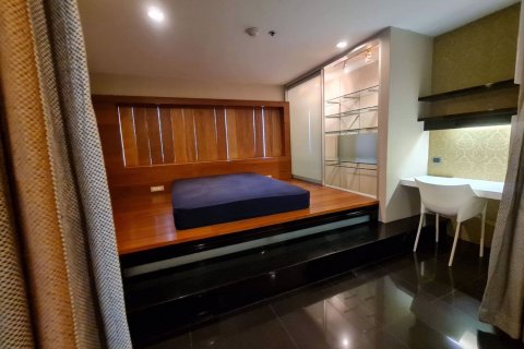 Condominio de 2 dormitorios en Watthana, Bangkok, Tailandia № 47776 - foto 8