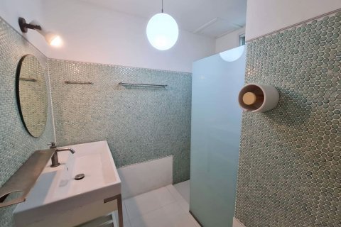 Condominio de 2 dormitorios en Watthana, Bangkok, Tailandia № 47776 - foto 16