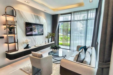 Haus in Samut Prakan, Thailand 4 Schlafzimmer № 115291 - Foto 4