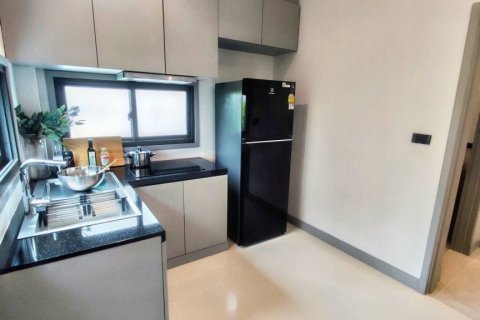 Haus in Samut Prakan, Thailand 4 Schlafzimmer № 115291 - Foto 6