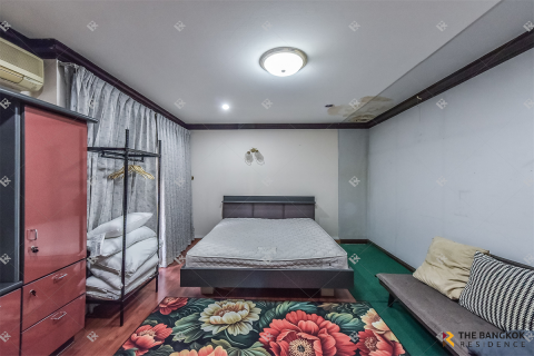 Adosado de 3 dormitorios en Bangkok, Tailandia № 189547 - foto 9