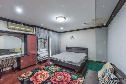 Adosado de 3 dormitorios en Bangkok, Tailandia № 189547 - foto 8