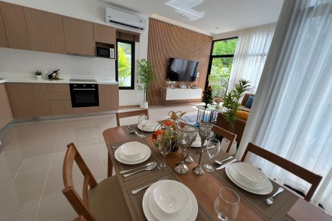 Chalet de 4 dormitorios en Kamala, Tailandia № 165262 - foto 2