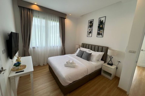 Chalet de 3 dormitorios en Kamala, Tailandia № 165264 - foto 2