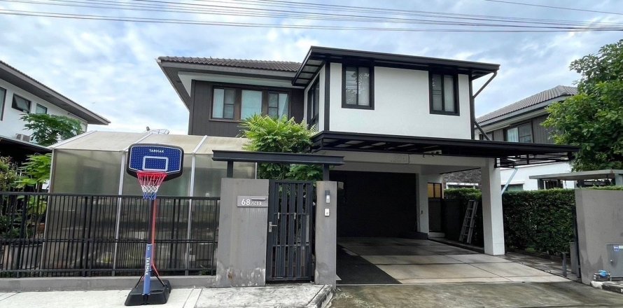 Maison à Bang Kaeo, Thaïlande 4 chambres № 139739