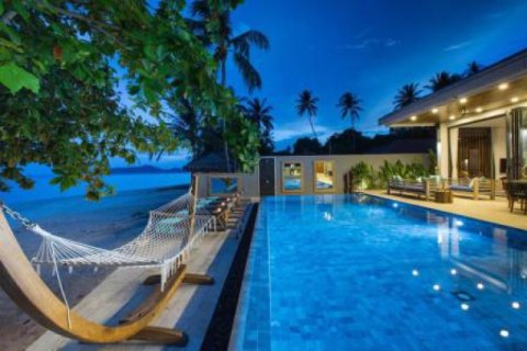 Villa in Tha Chang, Thailand 6 Schlafzimmer № 193687 - Foto 2