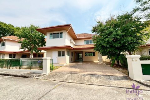 Casa de 3 dormitorios en Chiang Mai, Tailandia № 162656 - foto 2