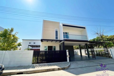 Casa de 4 dormitorios en Chiang Mai, Tailandia № 162651