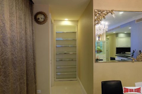 Apartamento de 3 dormitorios en Bangkok, Tailandia № 203295 - foto 5