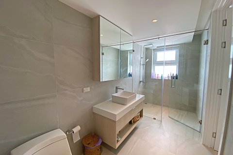 Chalet de 4 dormitorios en Hua Hin, Tailandia № 168304 - foto 29