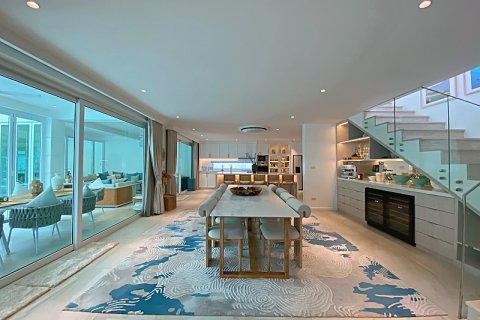 Chalet de 4 dormitorios en Hua Hin, Tailandia № 168304 - foto 13