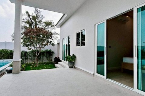 Chalet de 3 dormitorios en Hua Hin, Tailandia № 168266 - foto 23