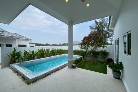 Chalet de 3 dormitorios en Hua Hin, Tailandia № 168266 - foto 4