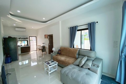 Chalet de 3 dormitorios en Hua Hin, Tailandia № 168269 - foto 11