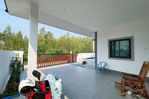 Chalet de 3 dormitorios en Hua Hin, Tailandia № 168269 - foto 7