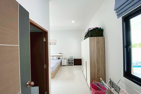 Chalet de 3 dormitorios en Hua Hin, Tailandia № 168269 - foto 19