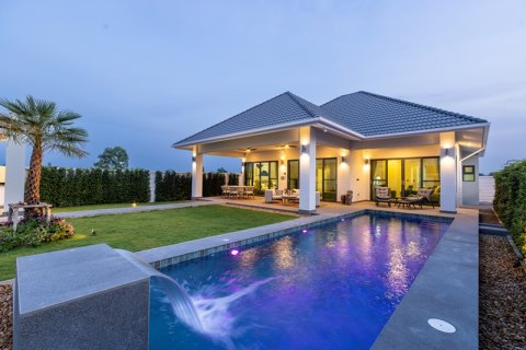 Chalet de 3 dormitorios en Hua Hin, Tailandia № 168267 - foto 6