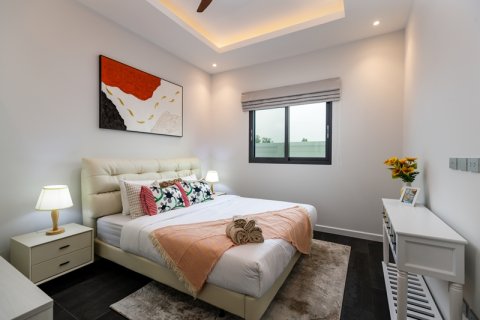 Chalet de 3 dormitorios en Hua Hin, Tailandia № 168267 - foto 18