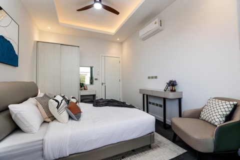Chalet de 3 dormitorios en Hua Hin, Tailandia № 168267 - foto 22