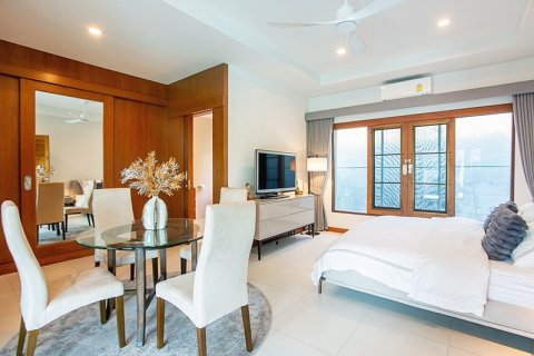 Chalet de 4 dormitorios en Hua Hin, Tailandia № 168268 - foto 27