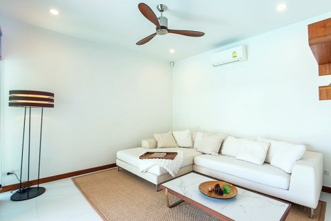Chalet de 4 dormitorios en Hua Hin, Tailandia № 168268 - foto 19