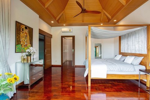 Chalet de 4 dormitorios en Hua Hin, Tailandia № 168268 - foto 26