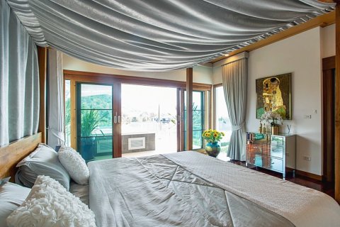 Chalet de 4 dormitorios en Hua Hin, Tailandia № 168268 - foto 29
