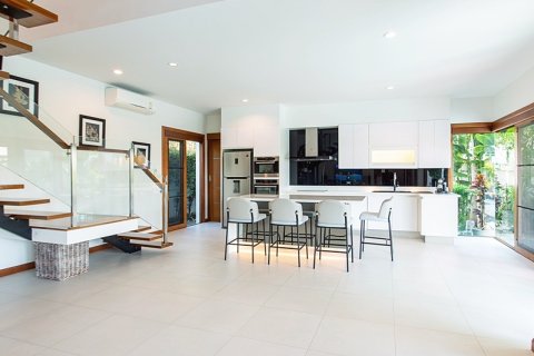 Chalet de 4 dormitorios en Hua Hin, Tailandia № 168268 - foto 12