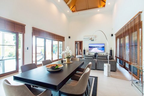 Chalet de 4 dormitorios en Hua Hin, Tailandia № 168268 - foto 16