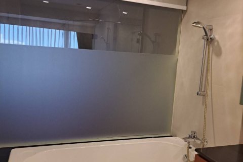 Condo in Sathon, Bangkok, Thailand, 2 bedrooms № 163336 - photo 5