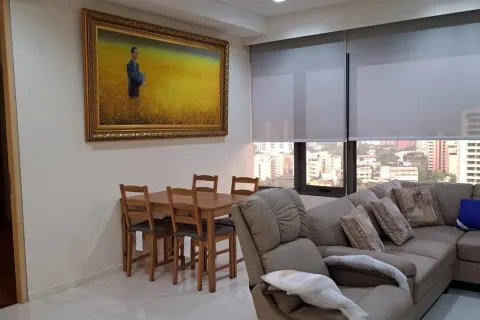 Condo in Sathon, Bangkok, Thailand, 2 bedrooms № 163336 - photo 2