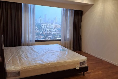 Condo in Sathon, Bangkok, Thailand, 2 bedrooms № 163336 - photo 3