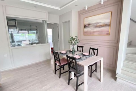 Casa de 2 dormitorios en Prawet, Bangkok, Tailandia № 47521 - foto 12