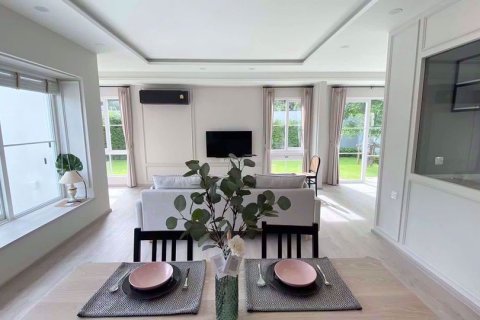 Casa de 2 dormitorios en Prawet, Bangkok, Tailandia № 47521 - foto 2