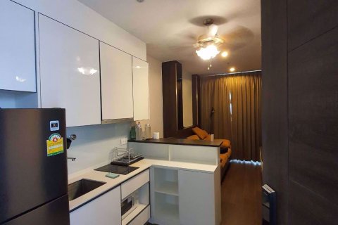 Condominio de 1 dormitorio en Watthana, Bangkok, Tailandia № 47516 - foto 4