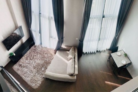 Dúplex de 1 dormitorio en Watthana, Bangkok, Tailandia № 47517 - foto 2