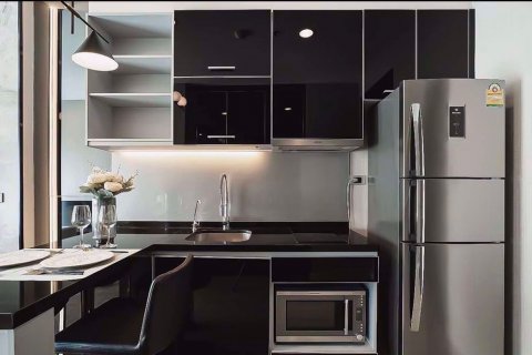 Condo in Khlong Toei, Bangkok, Thailand, 1 bedroom № 47522 - photo 4