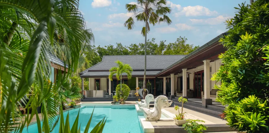 Chalet de 4 dormitorios en Phuket, Tailandia № 152527