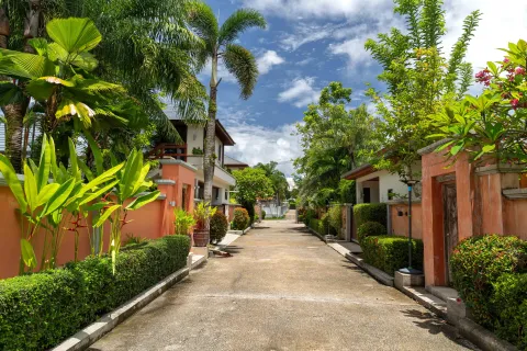 Chalet de 4 dormitorios en Phuket, Tailandia № 152527 - foto 28