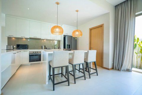 Chalet de 4 dormitorios en Phuket, Tailandia № 114002 - foto 5