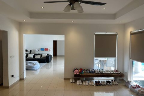 Villa in Pattaya, Thailand 4 Schlafzimmer № 159942 - Foto 5