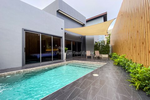 Casa de 3 dormitorios en Bang Lamung, Tailandia № 144569 - foto 4