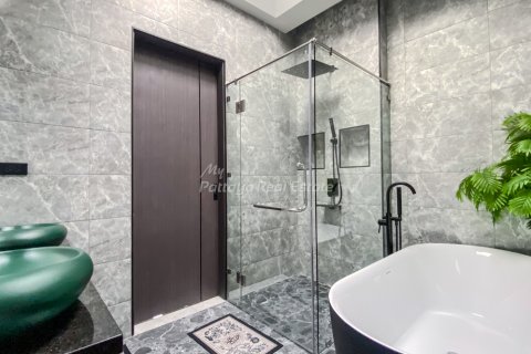 Casa de 3 dormitorios en Bang Lamung, Tailandia № 144569 - foto 17