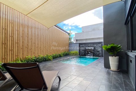 Casa de 3 dormitorios en Bang Lamung, Tailandia № 144569 - foto 3