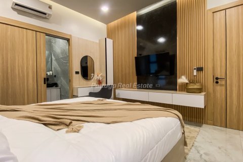Casa de 3 dormitorios en Bang Lamung, Tailandia № 144570 - foto 17