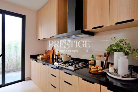 House in Pattaya, Thailand 3 bedrooms № 198224 - photo 9