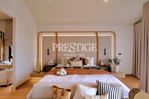 House in Pattaya, Thailand 3 bedrooms № 198224 - photo 14
