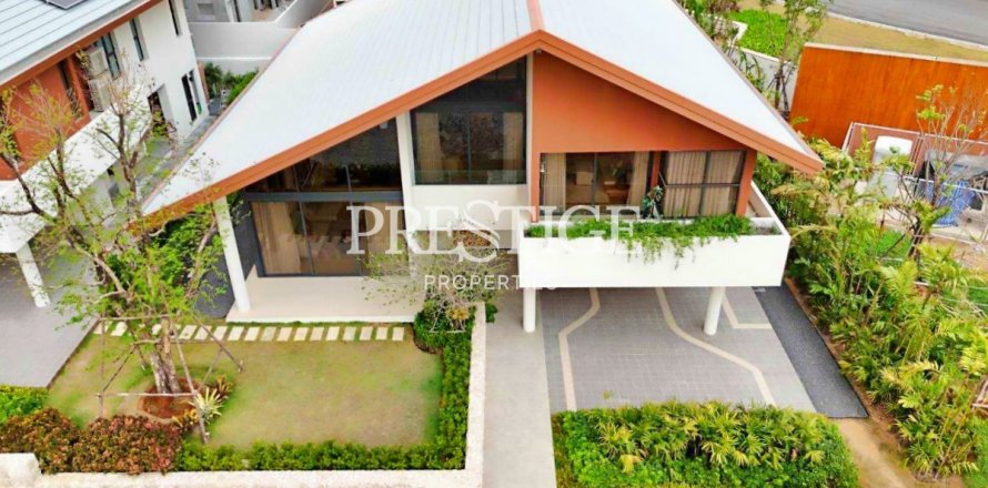House in Pattaya, Thailand 3 bedrooms № 198224