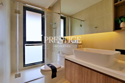 House in Pattaya, Thailand 3 bedrooms № 198224 - photo 19