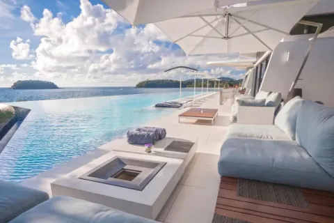 Chalet de 3 dormitorios en Phuket, Tailandia № 150473 - foto 9
